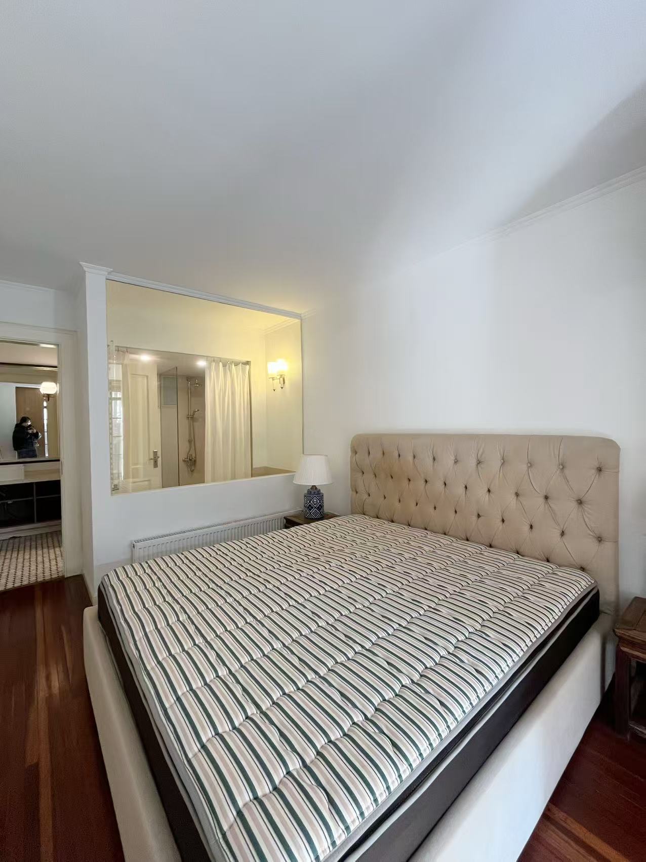 五原路一楼带花园精装墙暖中央空调