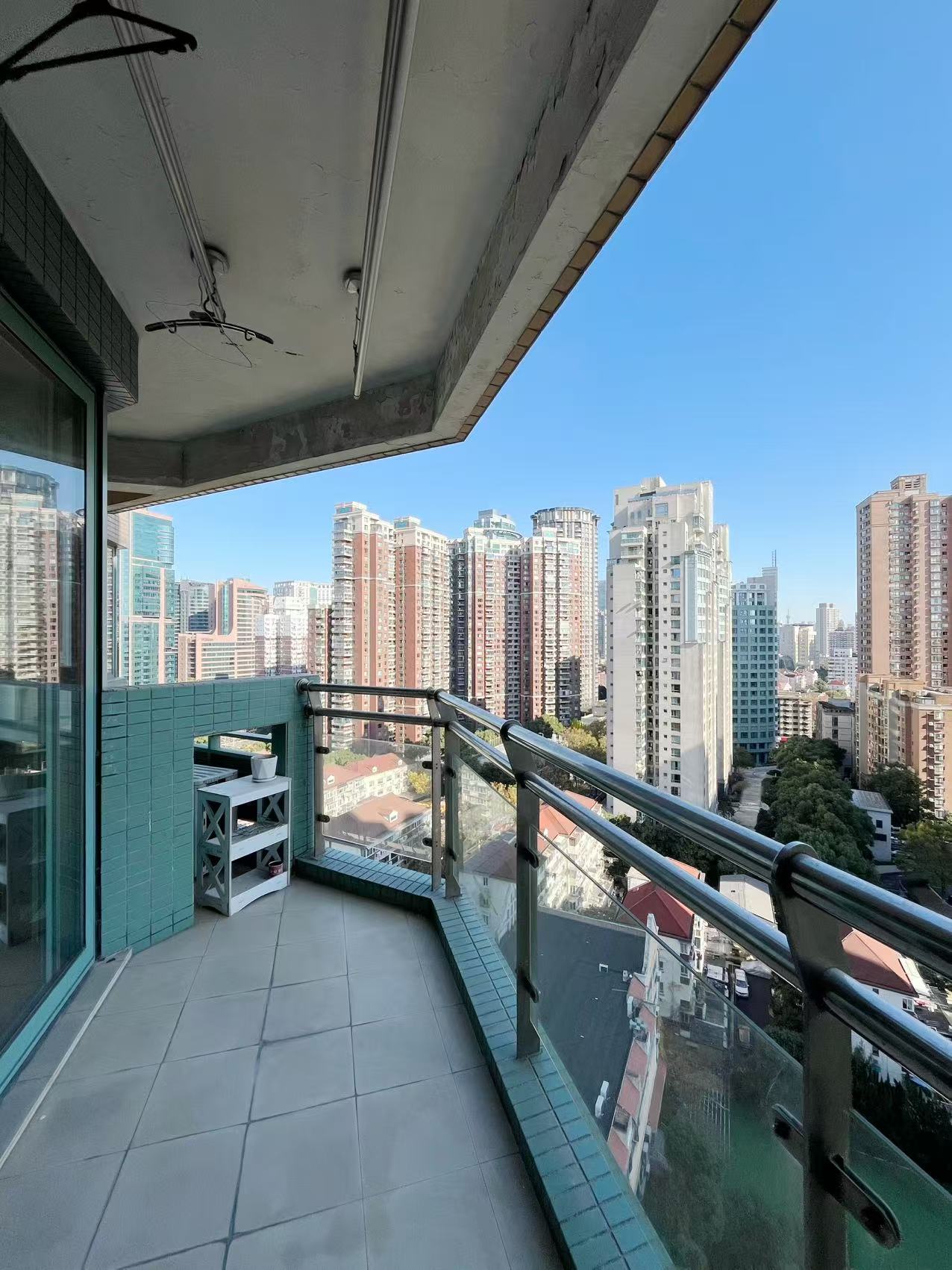 嘉里华庭一期高区含产权车位上江五小学