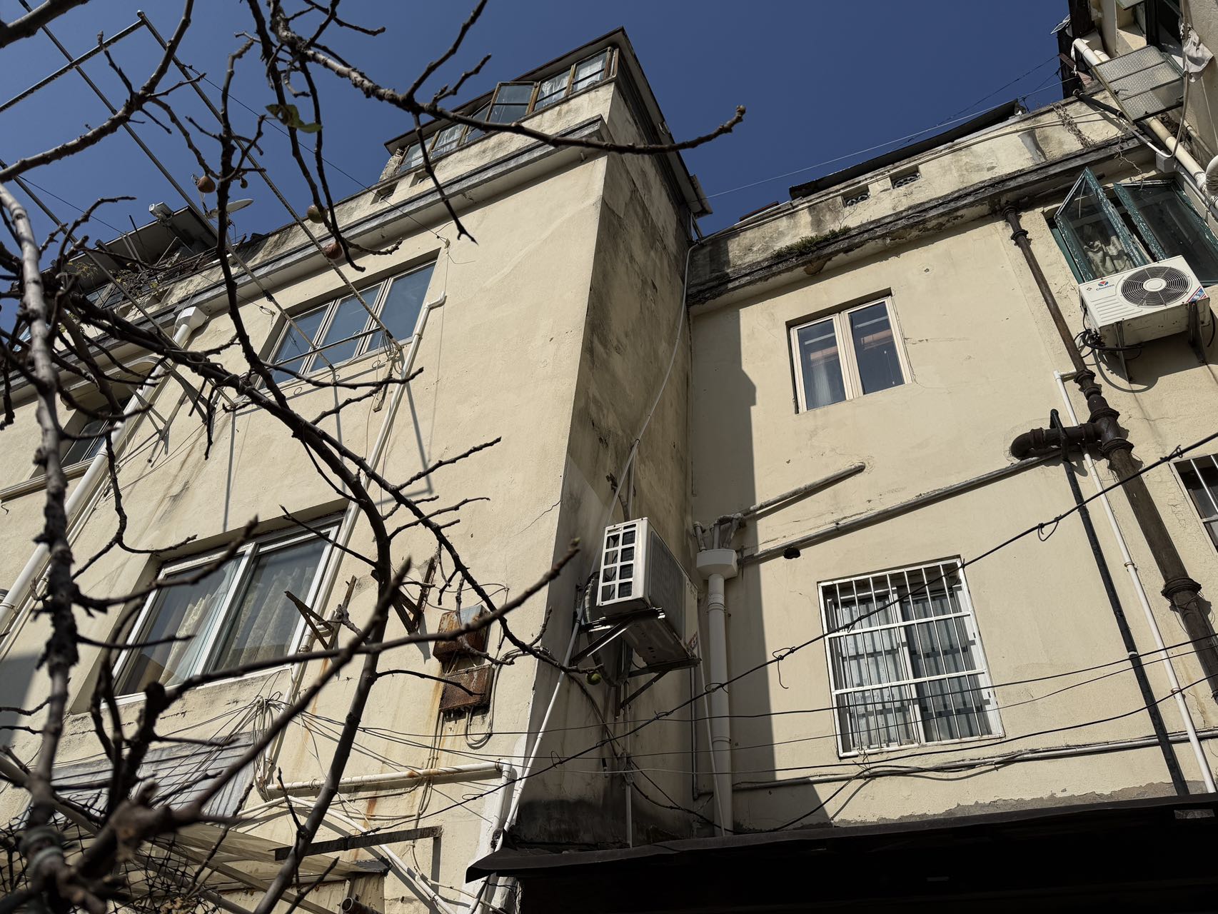 乌鲁木齐中路280弄